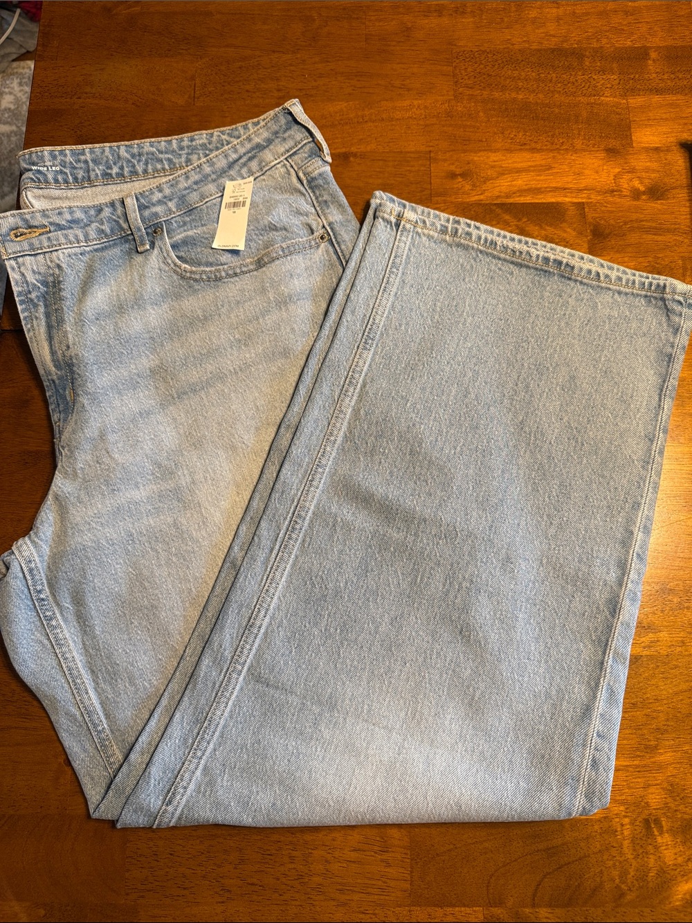 Old Navy Light Wash Wide-Leg Jeans - Mid Rise